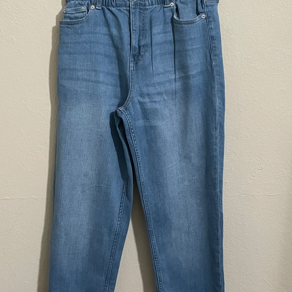 Light Blue Mom Jeans